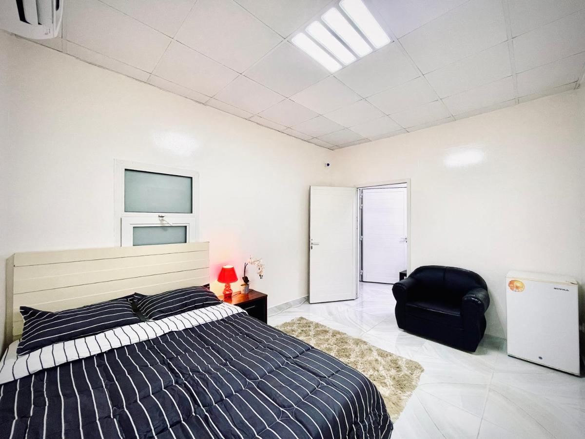 Private 2Bedroom Villa With T&B And Kitchenette Near Abu Dhabi International Airport Exteriér fotografie